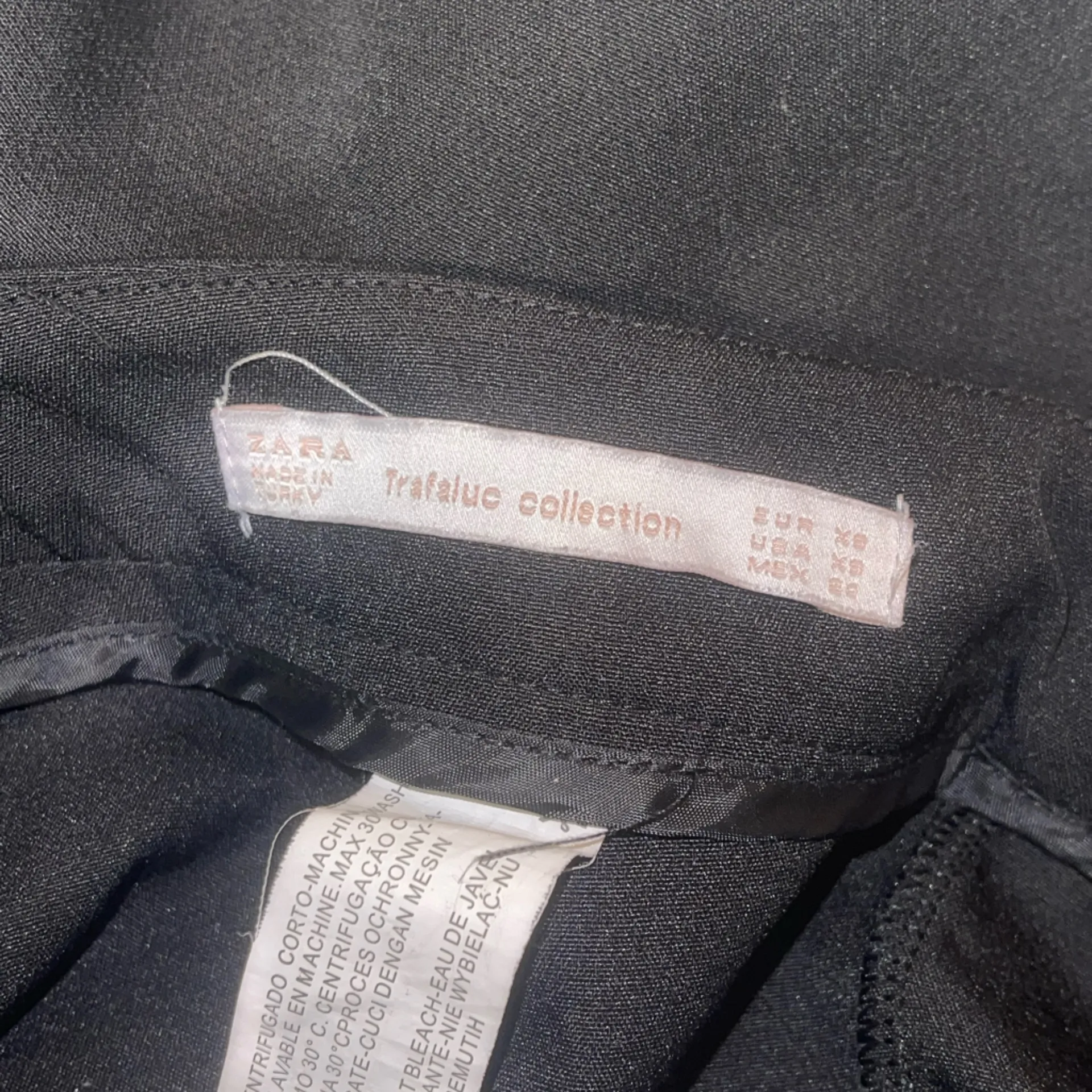 Zara Mini Shorts Black Ruffle Scalloped Hem Women’s Size XS - Image 7