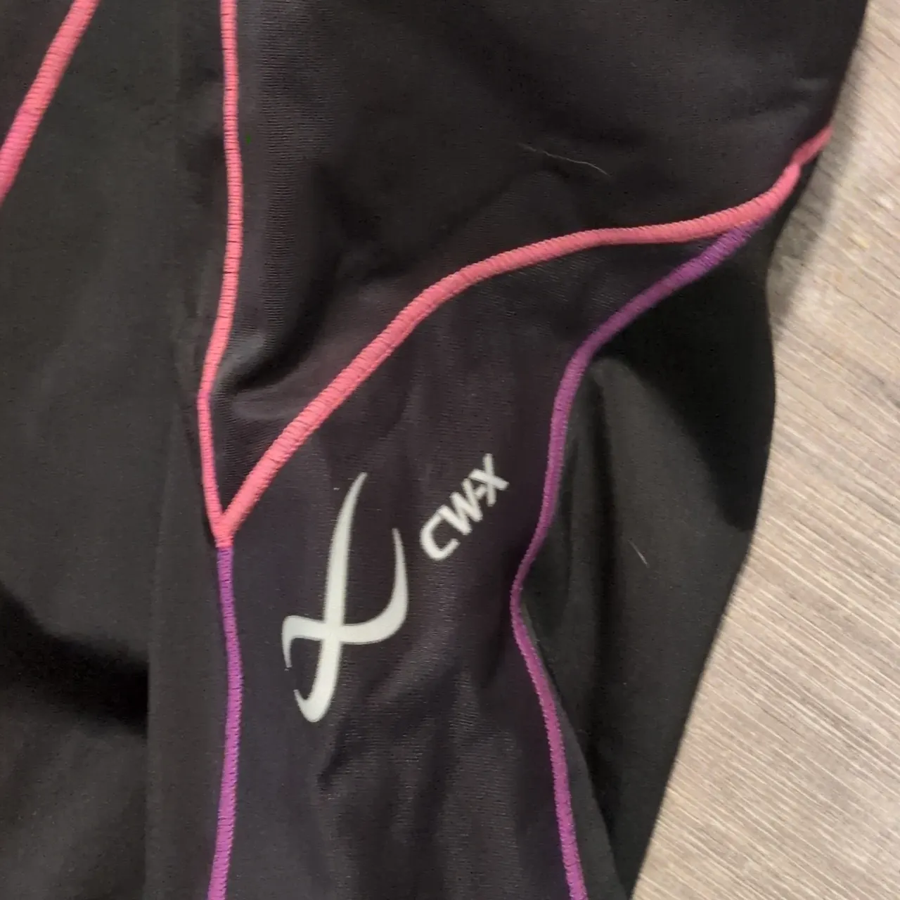 CW-X  Support Compression Tights Size Large - Image 4