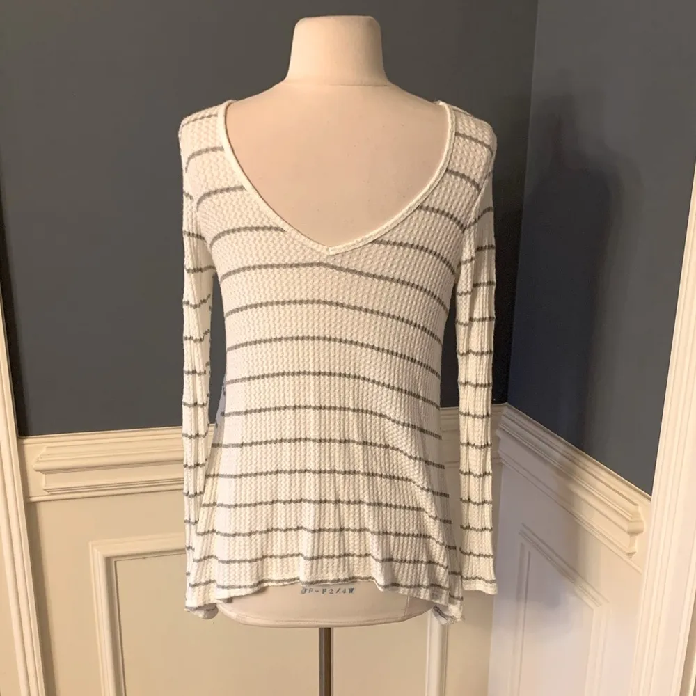 Waffle Top Living Doll Long Sleeve Flowy Roomy Womens XS Off White Gray Shirt - Image 8