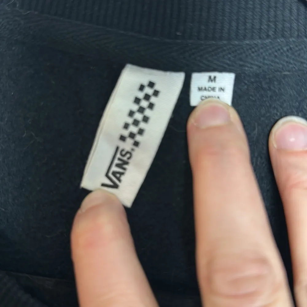 Vans logo Black and White Crewneck Pullover Sweatshirt Size Medium - Image 3