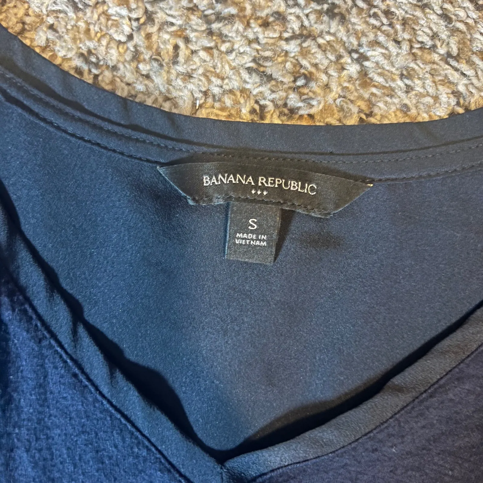 Banana Republic Navy Blue V Neck Long Sleeve Ruffled Shoulder Top Women's Size S - Image 2