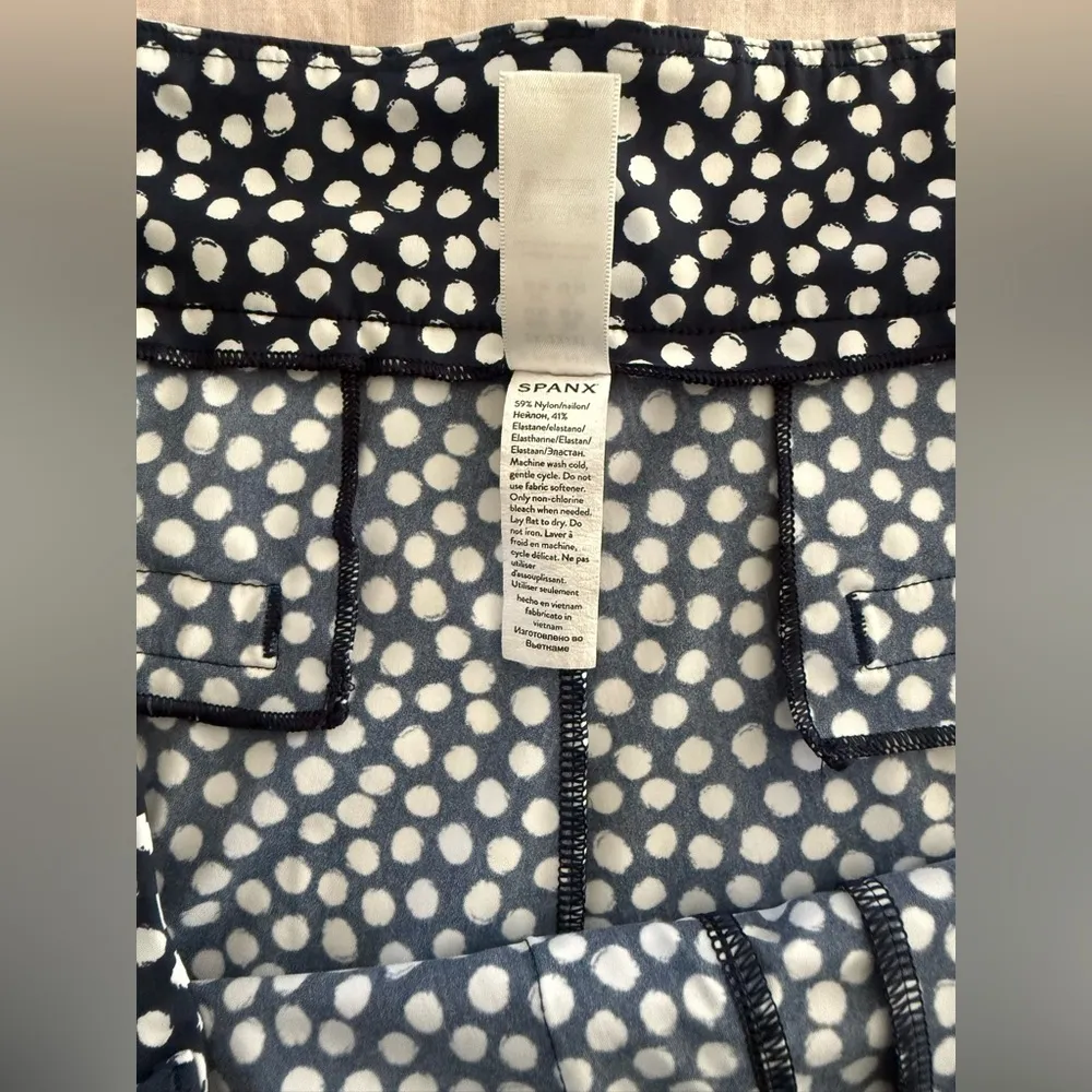 SPANX 6” Navy Dot SUNSHINE Pull On Shorts Women’s 50213R Flat Front Sz 2X - Image 9