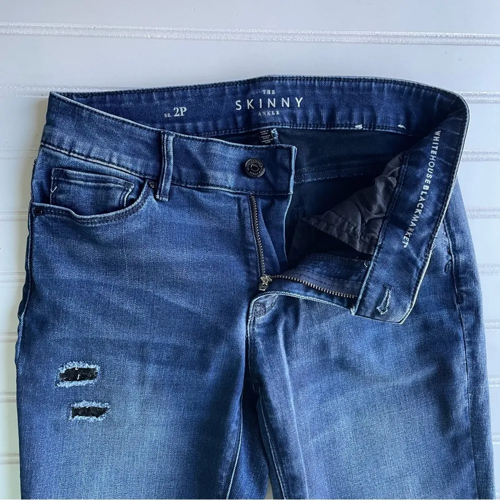 WHBM White House Black Market Skinny Ankle Jeans Blue Size 2P Petite Sequin fray - Image 5