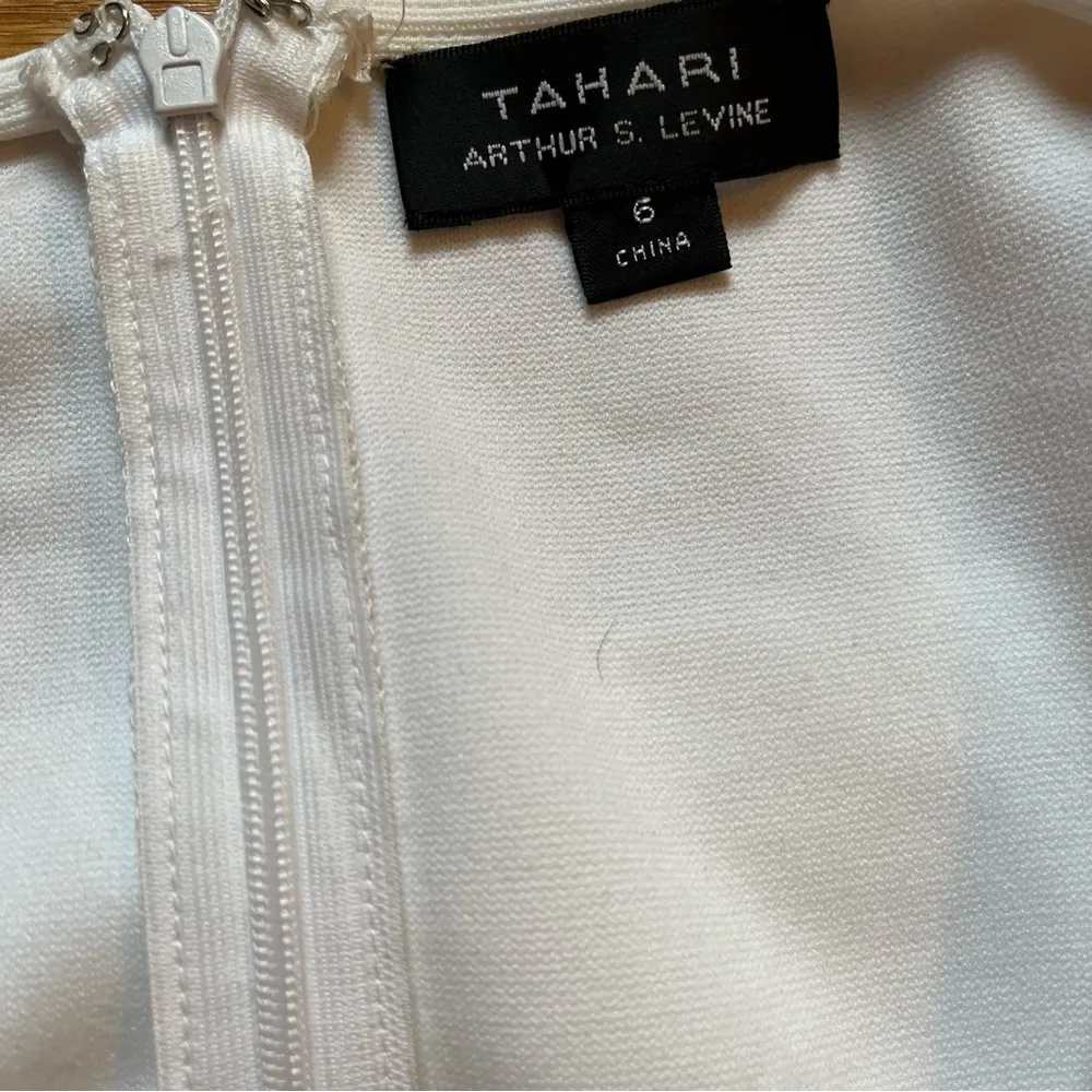 Tahari ASL white romper size 6 - Image 3
