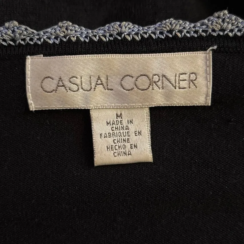 Casual Corner Size M Floral Embroidered Knit Top Button Front Cardigan Silk Y2K Black Size M - Image 4