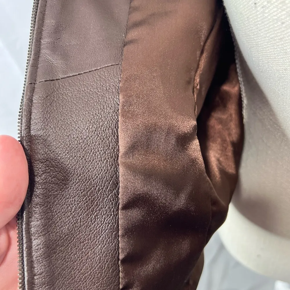 Emma James zip front leather vest size 10 - Image 7