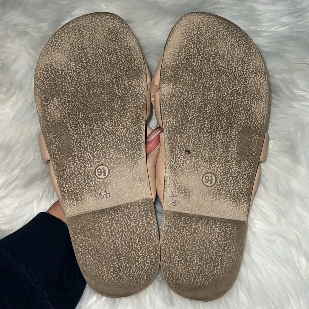 Universal Thread Womens Adley Bow Flip Flop Sandals- Tan/cosette. Size 9.5 - Image 5