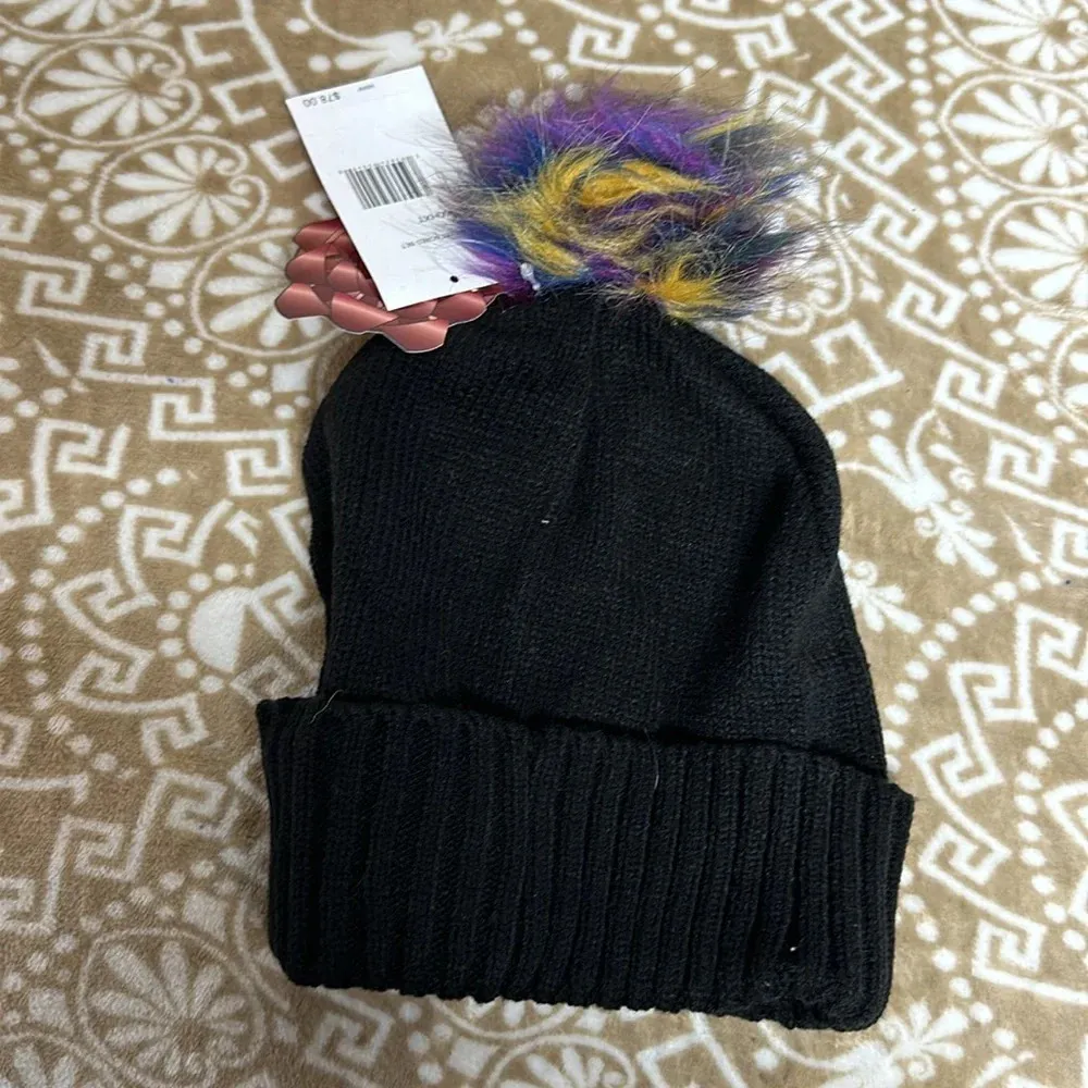 BETSEY JOHNSON RAINBOW POM POM BEANIE HAT HEART LOGO NWT - Image 5