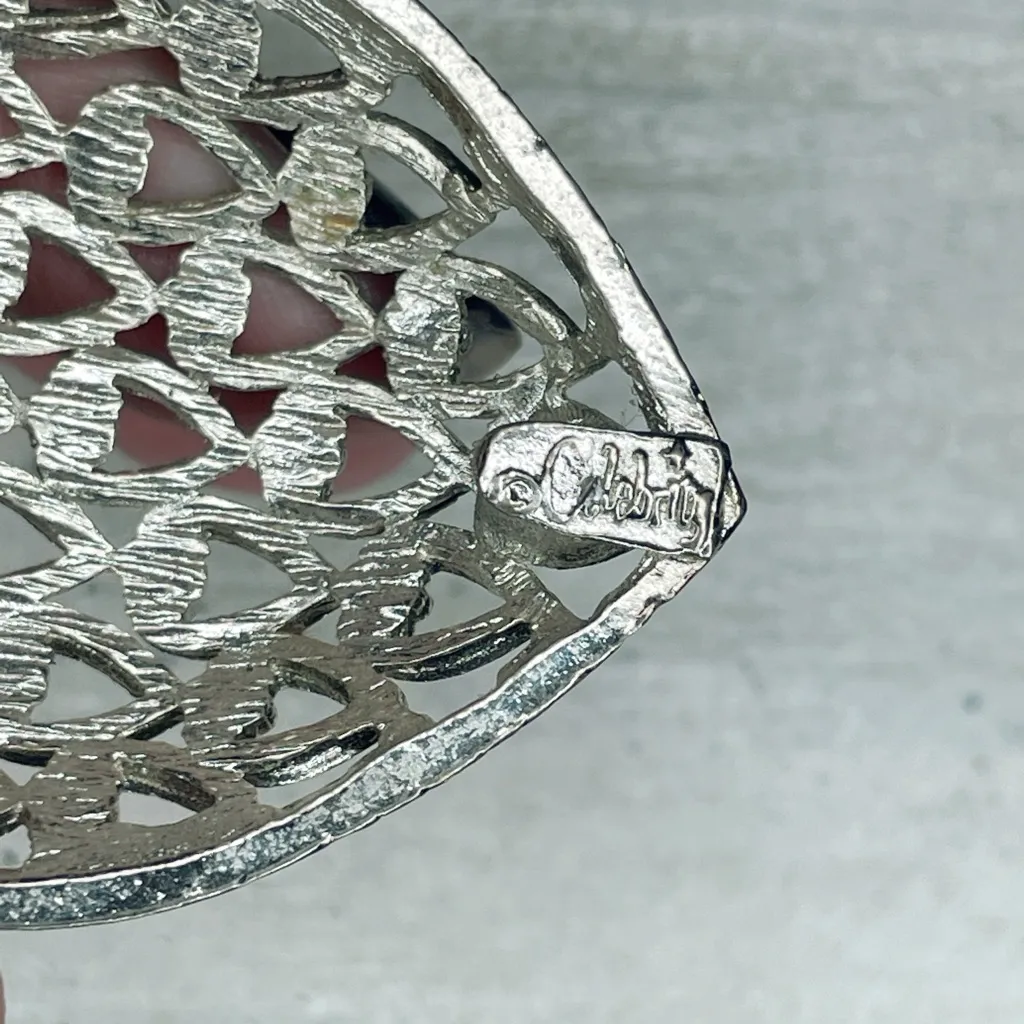 304 Vintage Celebrity Brand Pewtertone Scarf Clip Silver - Image 3