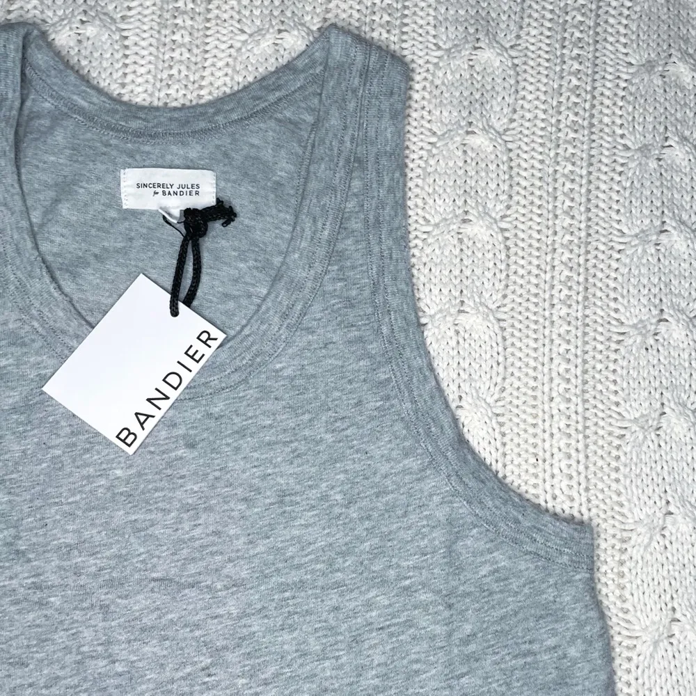 Bandier x Sincerely Jules The Willow Scoop Neck Tank in Vintage Heather … - Image 5