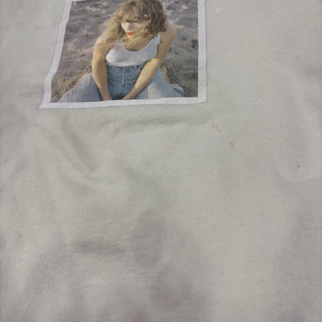 Taylor Swift 1989 Taylor's Version Sweatshirt Women's Graphic Birds Sz L Artist - Image 5