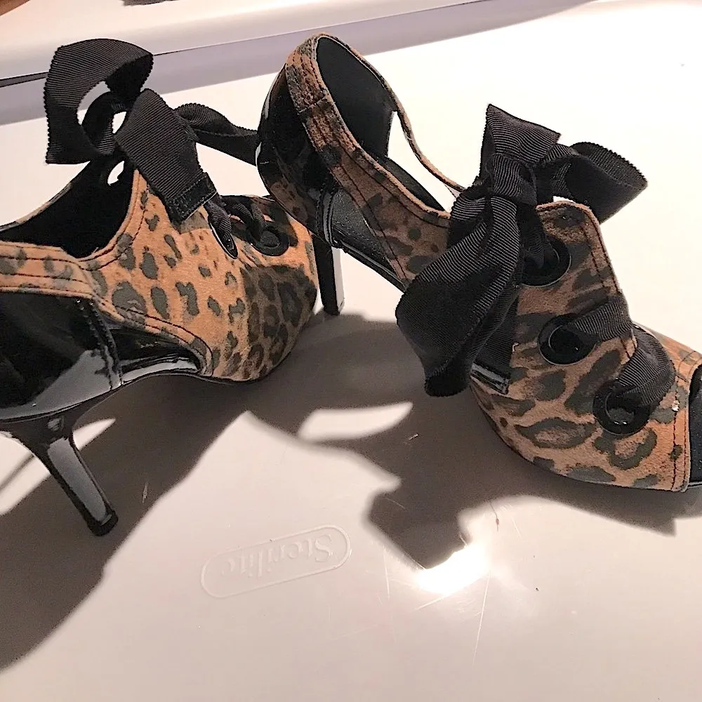 Nina Leopard & Patent Tie Up Heels - Image 8