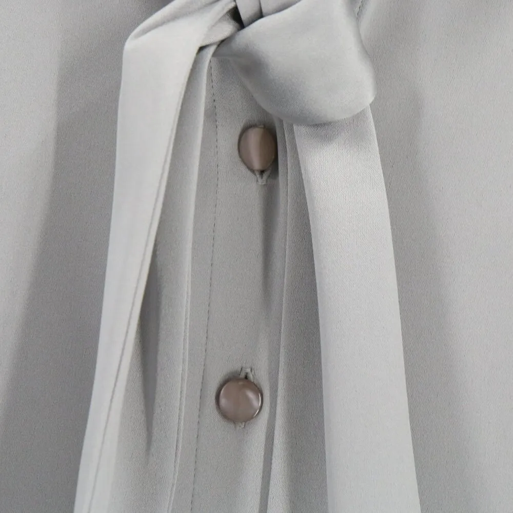 St. John Liquid Satin Silver Gray Tie Neck Sleeveless Button Front Blouse Top 10 - Image 4