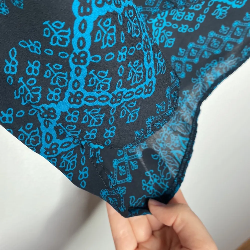 Pink Republic teal and black tribal print top with zip closure size S - Image 6