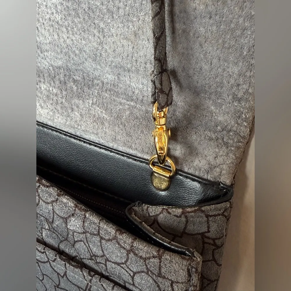 Vintage Marty Fuerst Detroit Suede Leather Purse Gray Floral Crossbody Clutch - Image 8