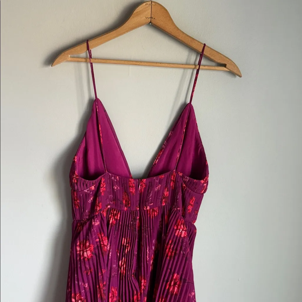 Amur Catarina V Neck Pleated Dress 2 Pink - Image 8