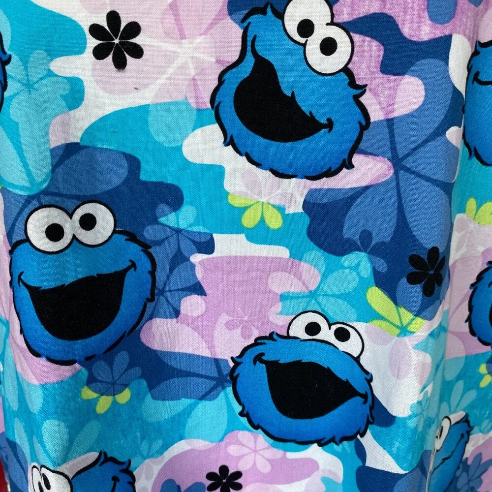 women's L blue and lavender short sleeve cookie monster scrub top - Image 6