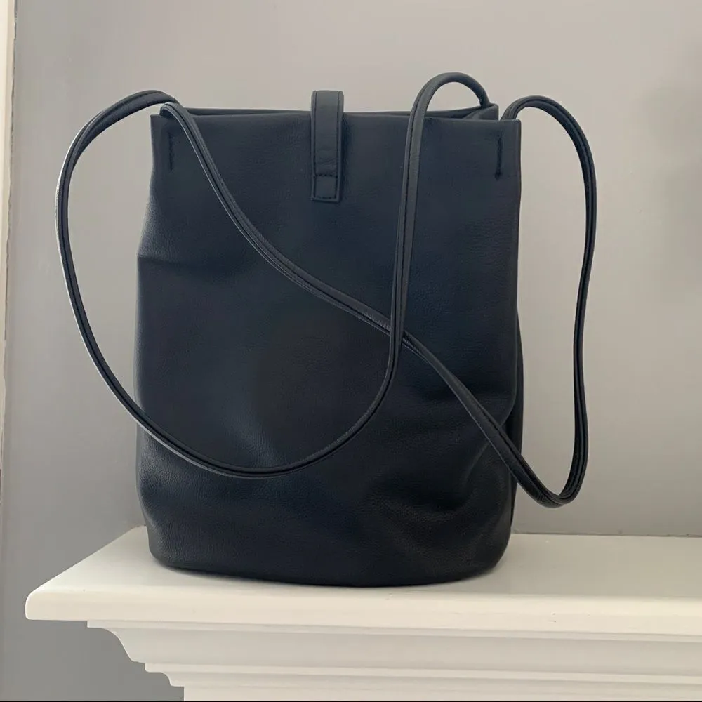 Lucky Brand Black Vegan Leather Tassel Tote Double Handle Bucket Bag - Image 4