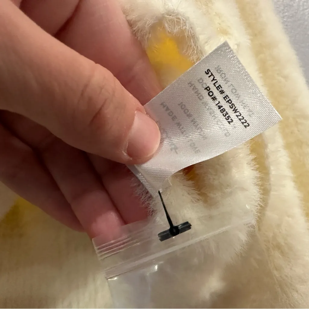 Lulus Totally Toasty Ivory Eyelash Knit Cropped Cardigan Sweater Medium M - Image 5