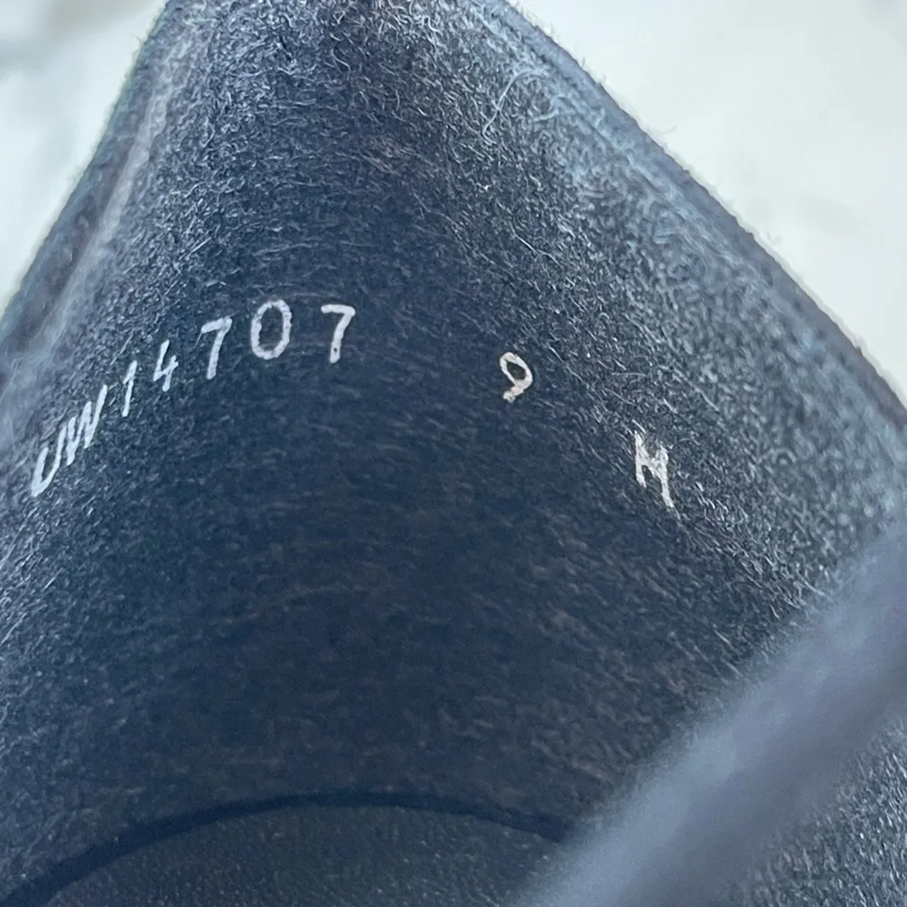 Stuart Weitzman Black Gilligan Suede Lace Up
Pointed Toe Flat size 9 - Image 4