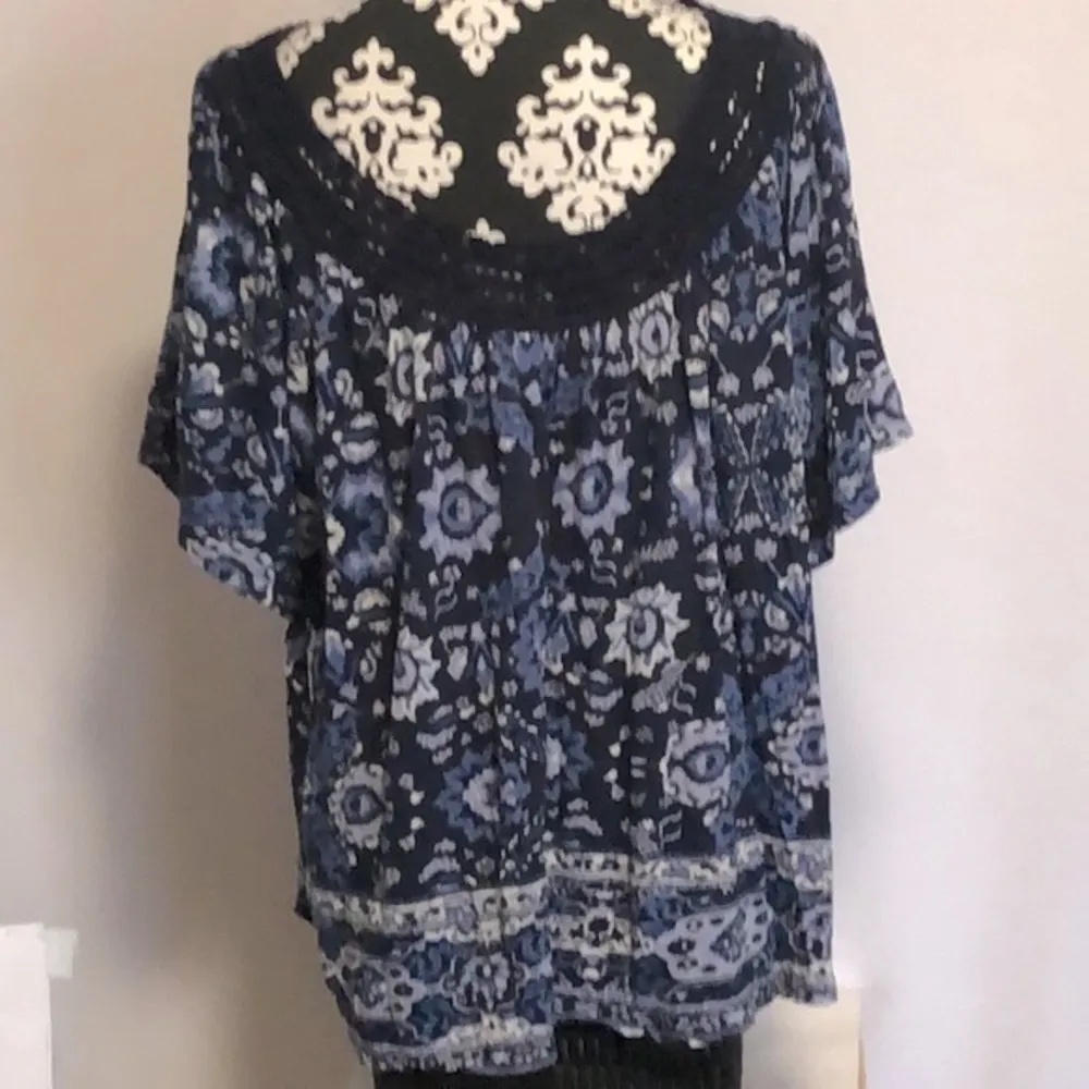 Short sleeve lightweight smock crochet neckline and boho look - Image 6
