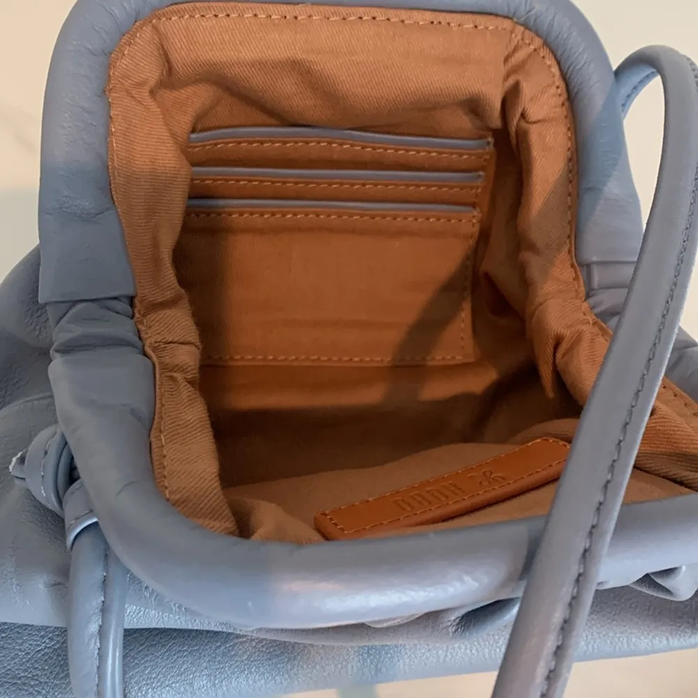 Hobo Adalyn small frame leather crossbody NWT Blue - Image 5