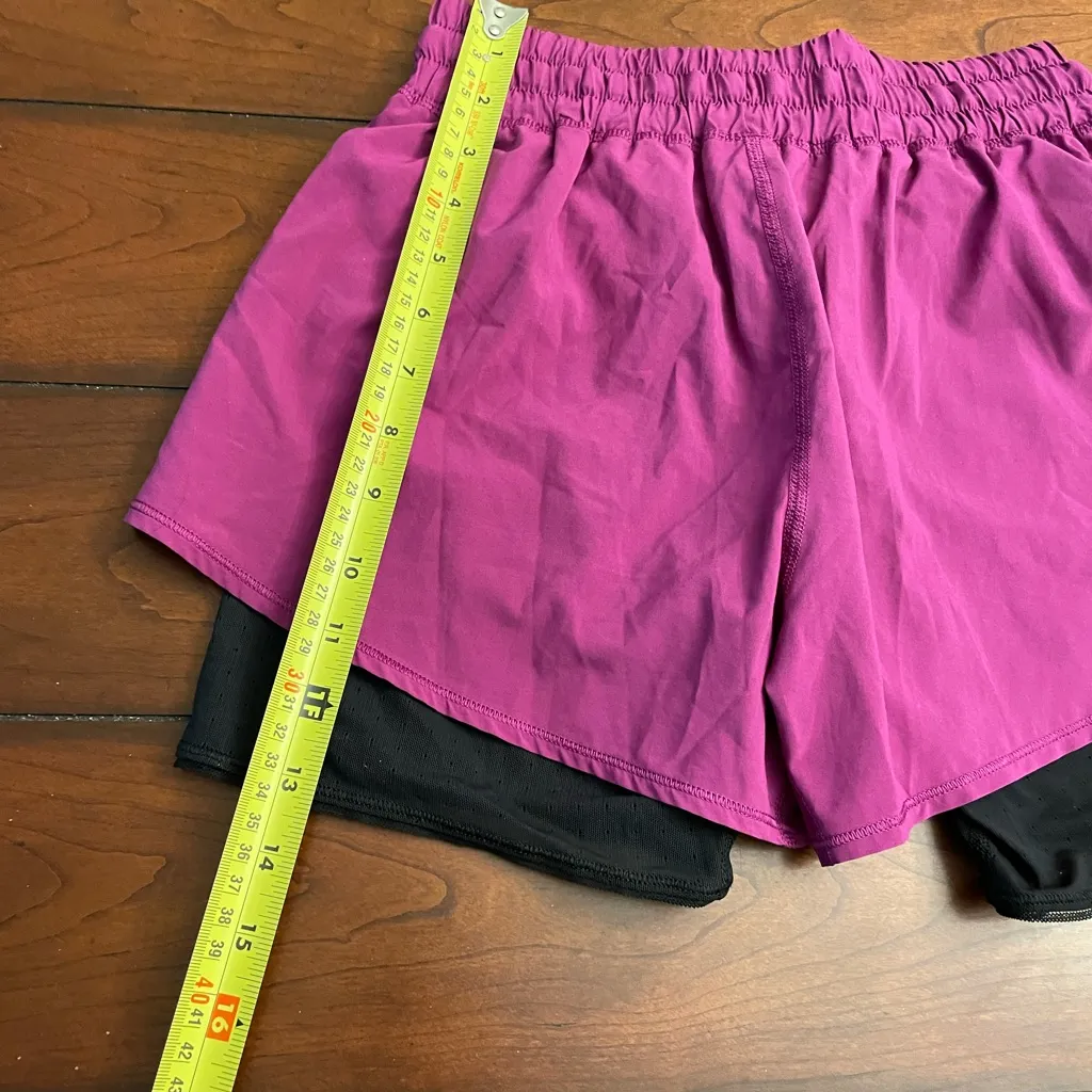 Lululemon Hot to Streets Regal‎ Plum Shorts - Image 7