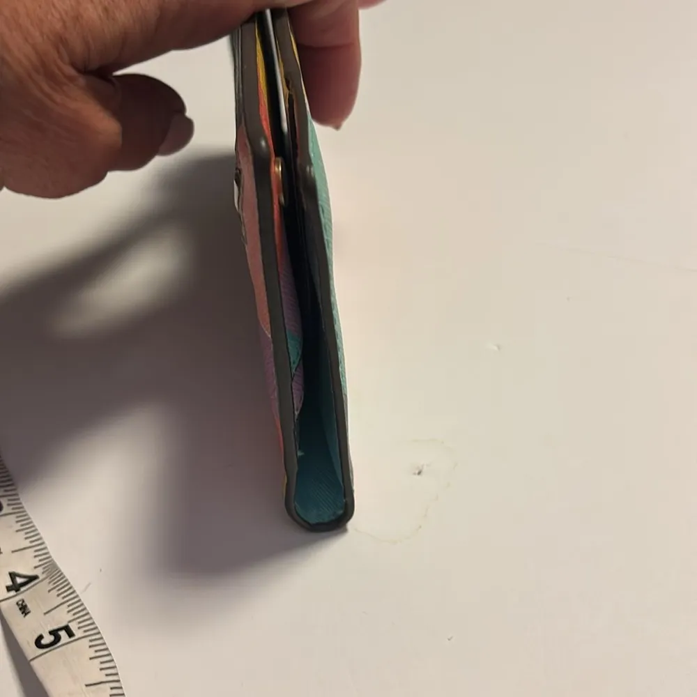 LOVE & LORE TRAVEL WALLET COLORFUL GEOMETRIC DESIGN 2 SNAP CLOSURES Green - Image 13