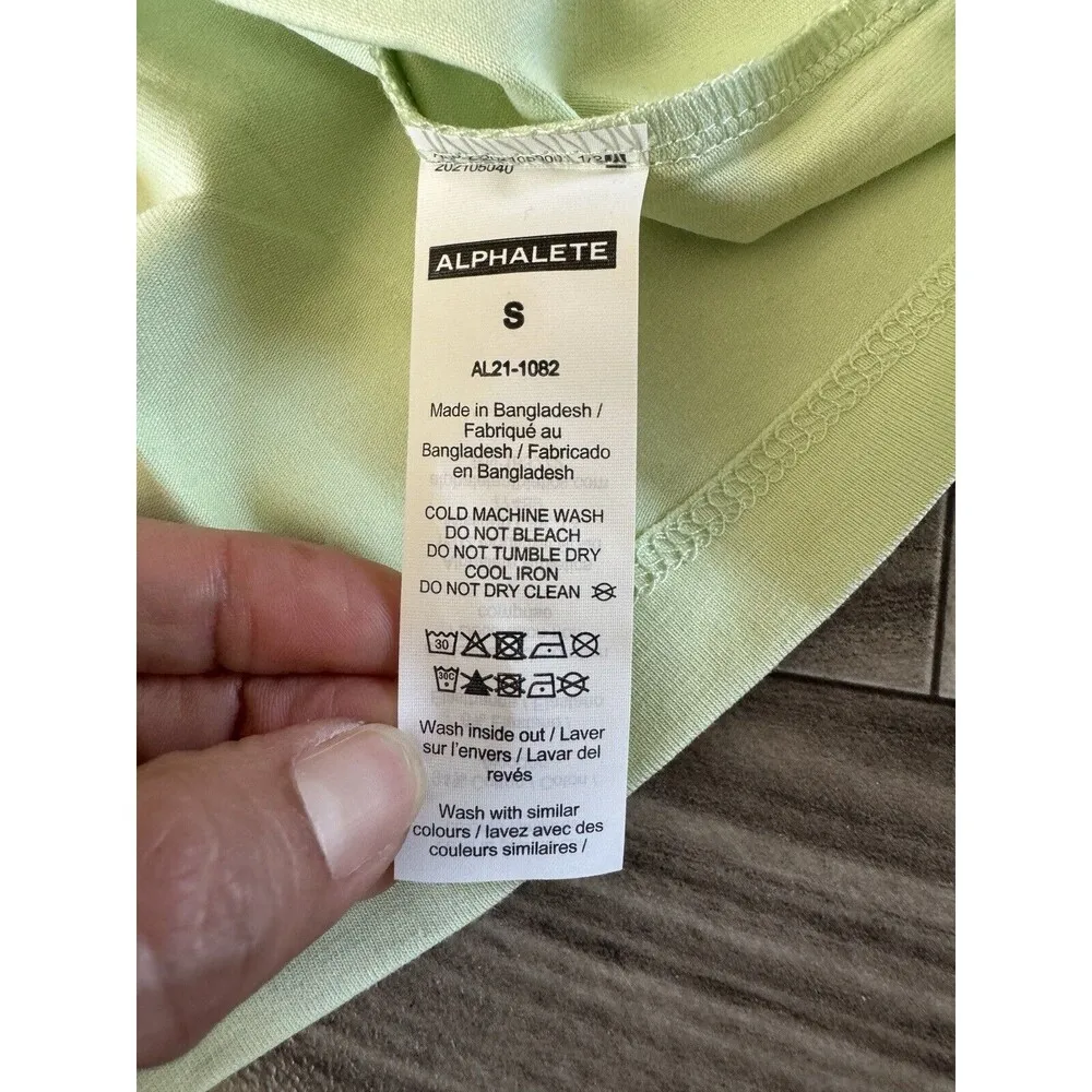 Alphalete Women’s Performance Outlined LS Crop - Frozen Spring, Size Small - Image 9