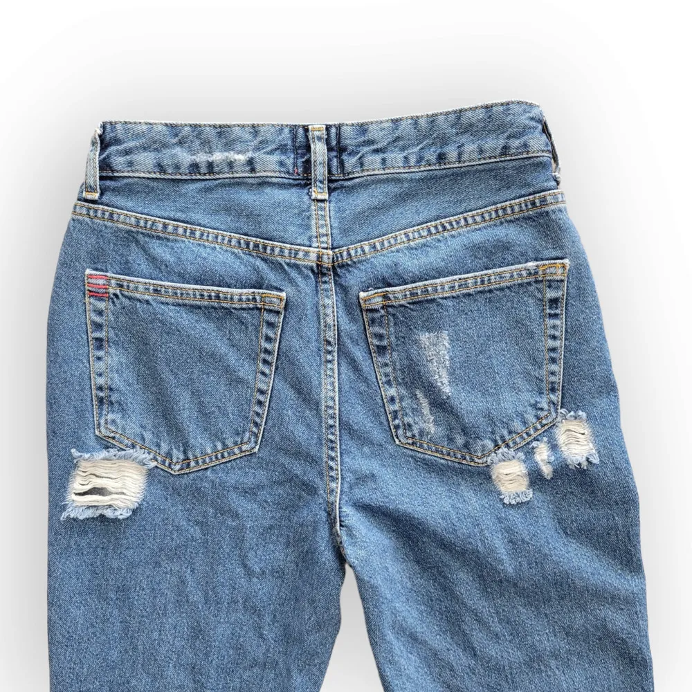 BDG Urban Outfitters High Waisted Ripped Mom Jeans 28 Dark Wash Destroyed Jeans - Image 7