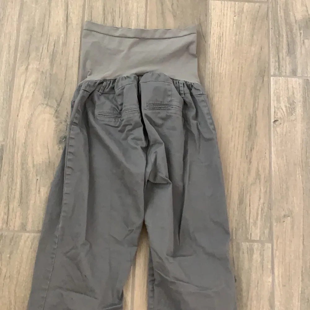 Motherhood maternity gray pants - Image 5