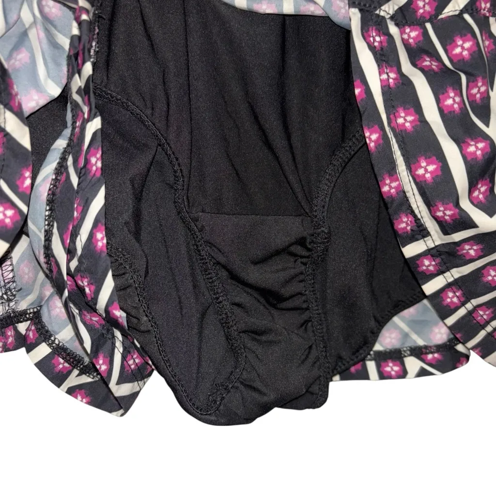 FP movement black floral stripe flare ultra short lined running active shorts Size M - Image 5