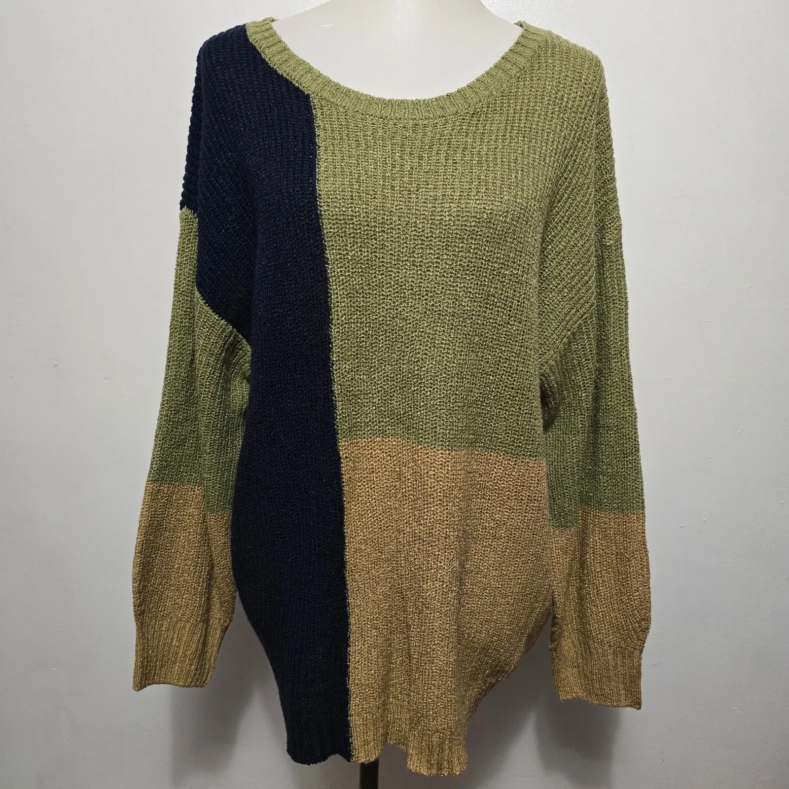 Perch by Blu Pepper Colorblock Sweater 1X Olive Navy Tan Crew Neck Knit Pullover Green Size XL - Image 2