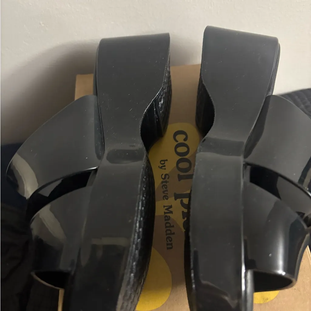 Cool Planet by Steve Madden Women's Glazee Slide Sandal - Image 4