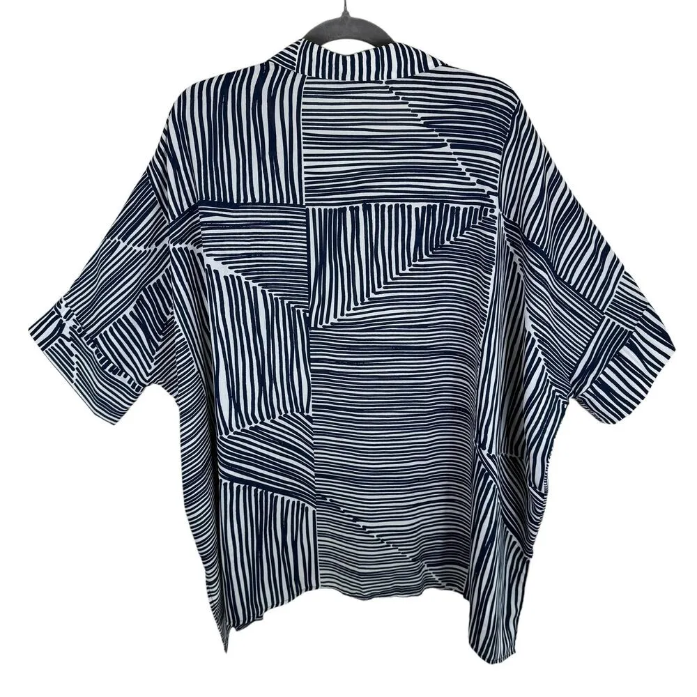 Monroe & Main NWT Navy Blue White Collared Short Dolman Sleeve Button Up Size XL - Image 2