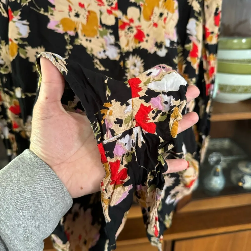 Billabong Floral Criss-Cross Romper - Image 3