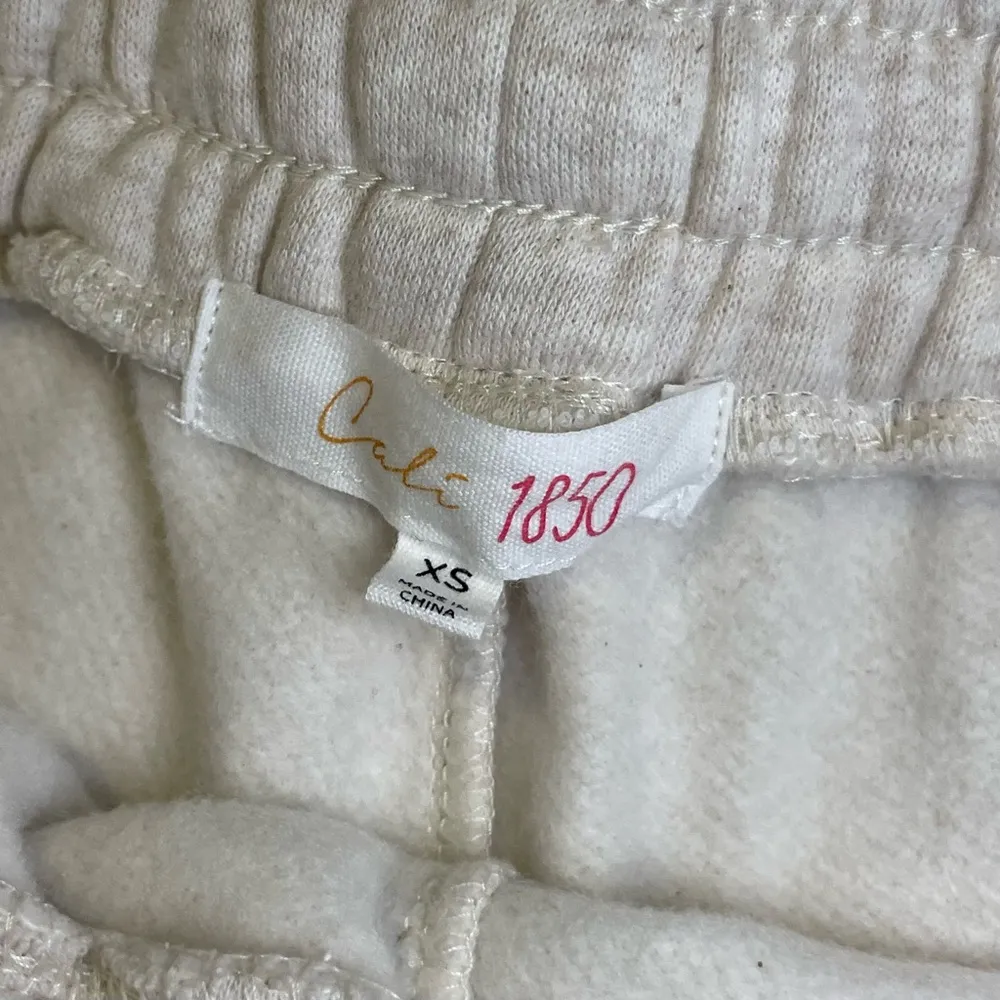 Women’s Cali1850 Fleece Sweatshorts With Elastic Drawstring Waist Size XS NWOT - Image 3