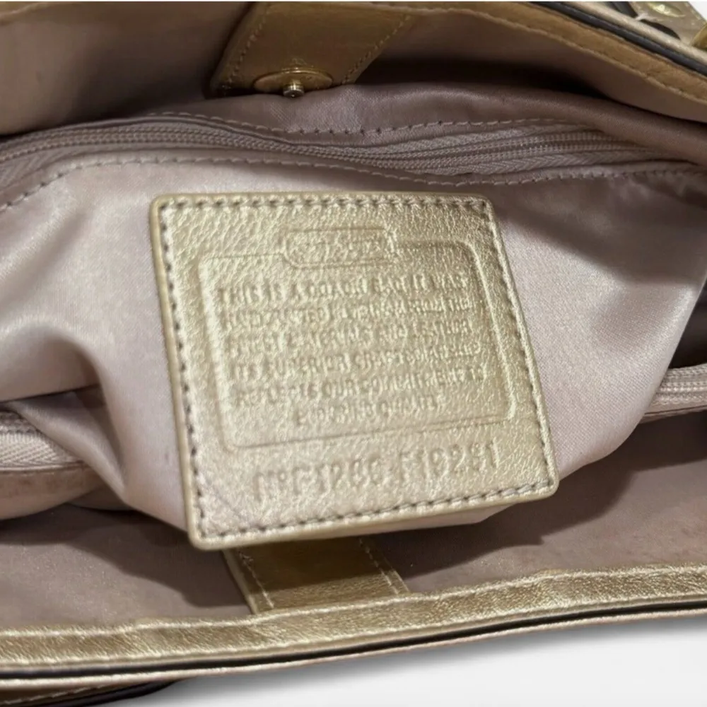 COACH F19231 Penelope Linen Gold/Khaki Metallic Signature Optic Tote Handbag - Image 13