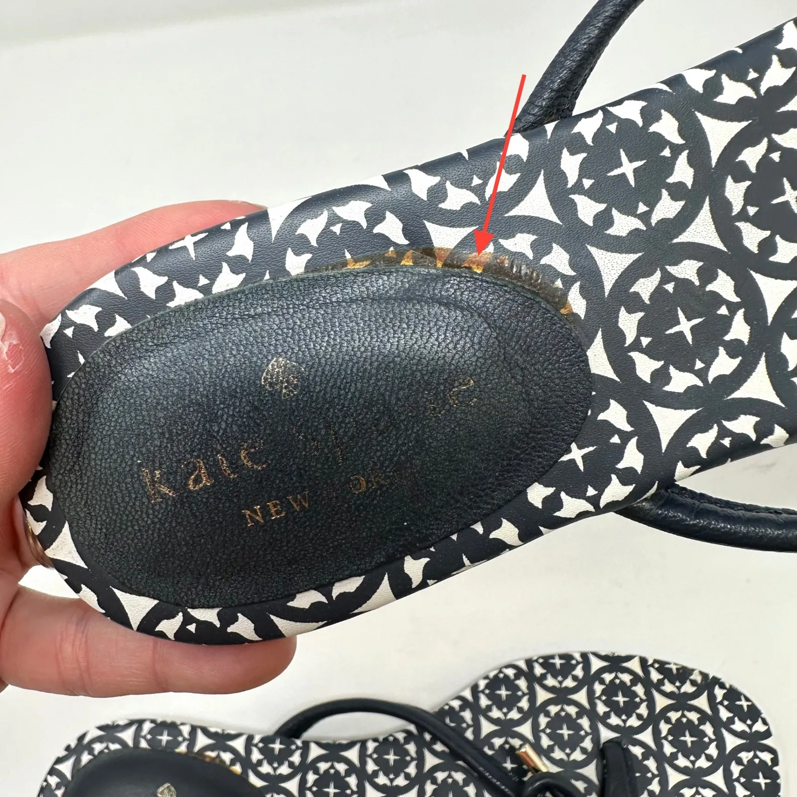 Kate Spade Mystic Bow Leather Thong Sandals Navy 7.5 - Image 5