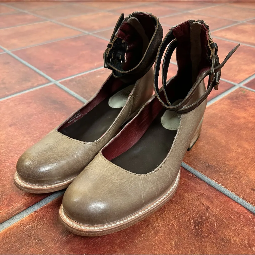 Freebird by Steven Maribel Leather Ankle Strap Shoes - Image 4