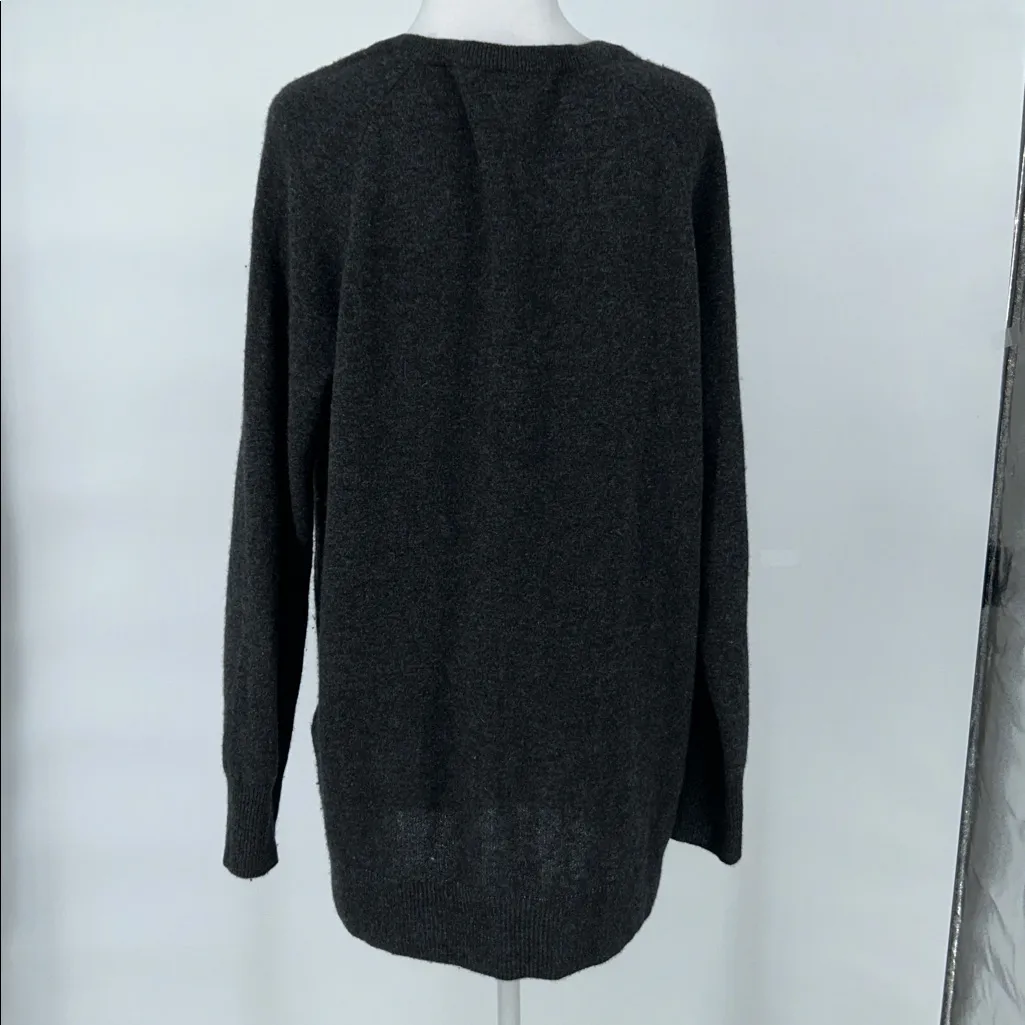 Equipment Charcoal V-Neck Sweater Ribbed Cuff Long Length Spft Sweater Sz L - Image 5