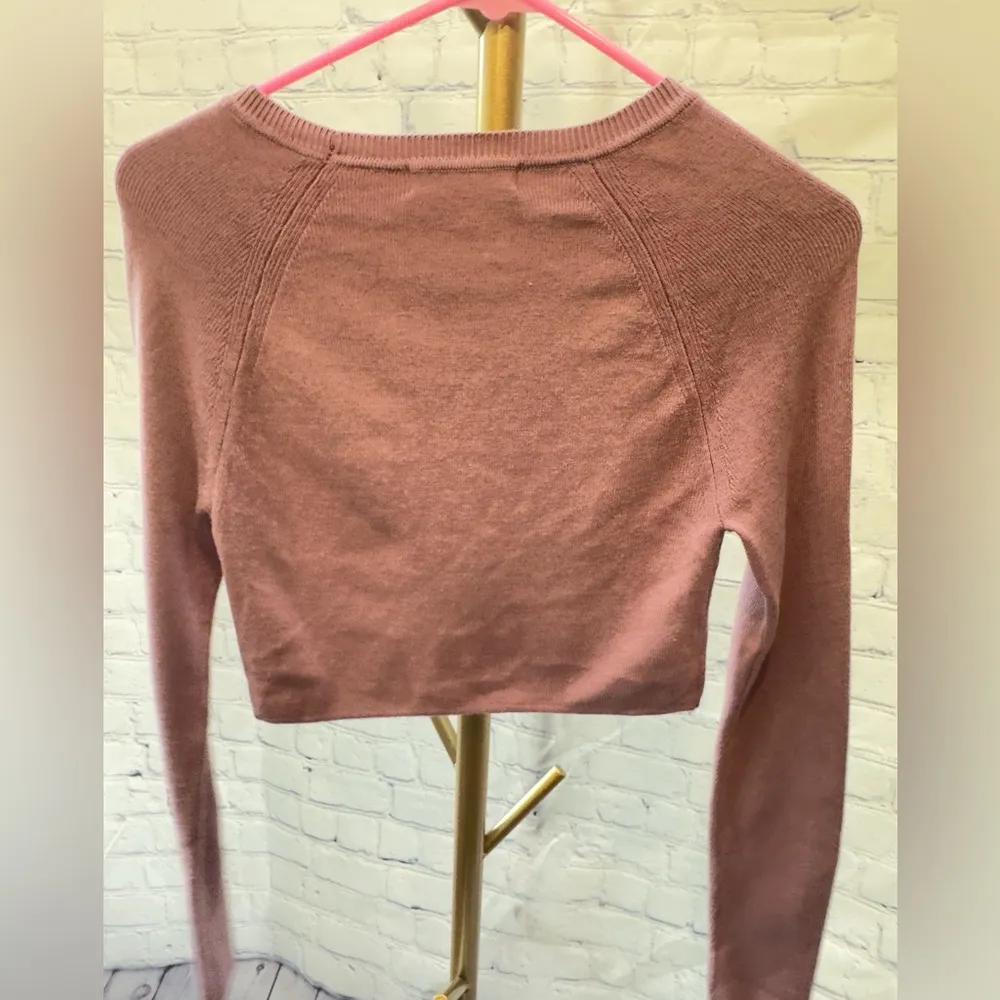 NWOT Pull & Bear Crop Sweater Medium Purple - Image 4