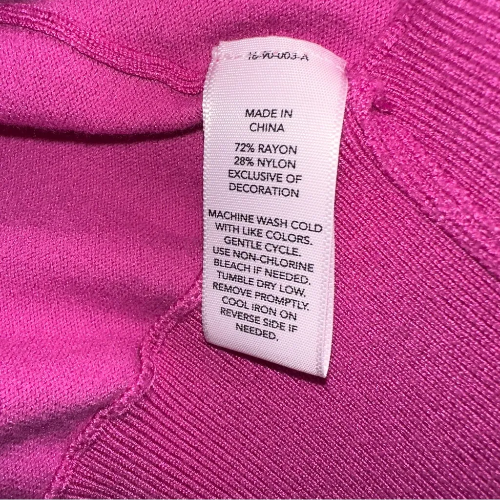 HARIBO Embroidered Gummy Bear Sweater Hot Pink Women’s Size XL Novelty Fandom - Image 6