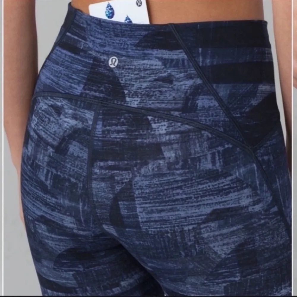 Lululemon Train Times 7/8 Leggings - Image 2