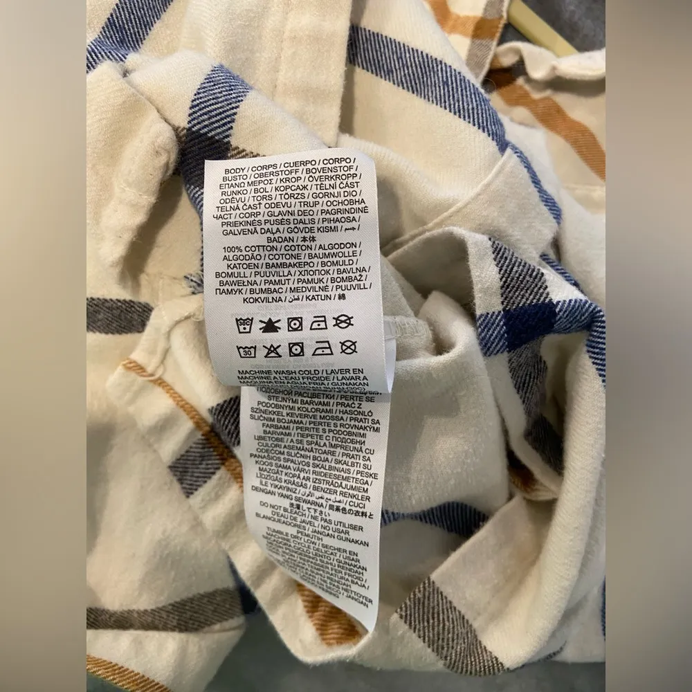 Hurley Size M Cream Tan Plaid Flannel Long Sleeve Button Down Collared Shirt - Image 10