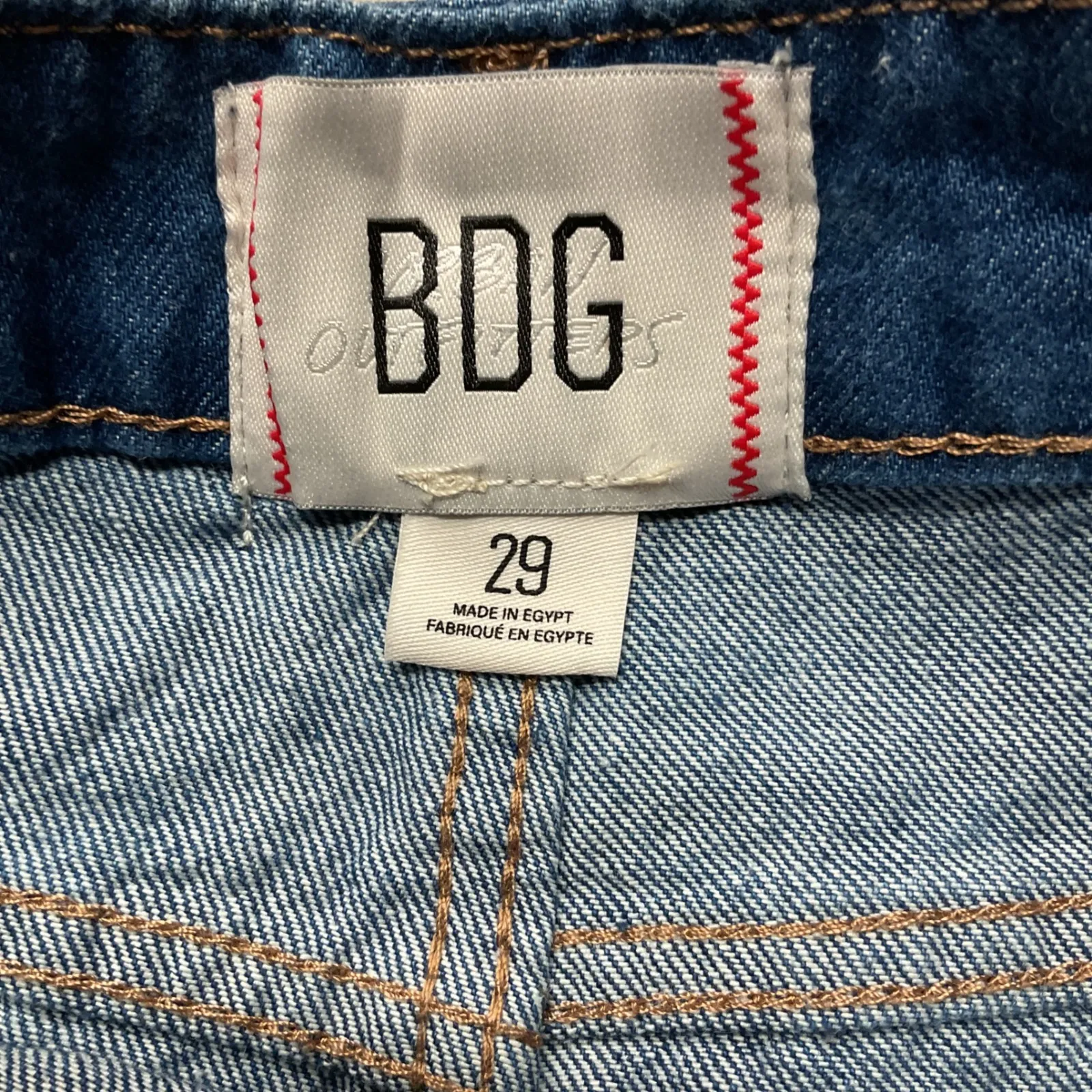 BDG Urban Outfitters High Waisted Raw‎ Hem Denim Shorts Blue Size 29 NWT - Image 3