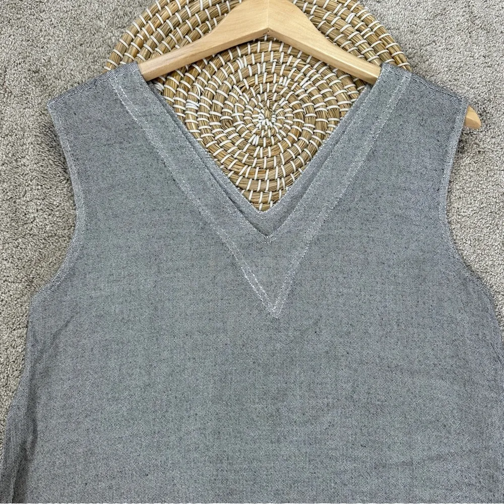 Dairi Fashion Women’s Asymmetric V - Image 3