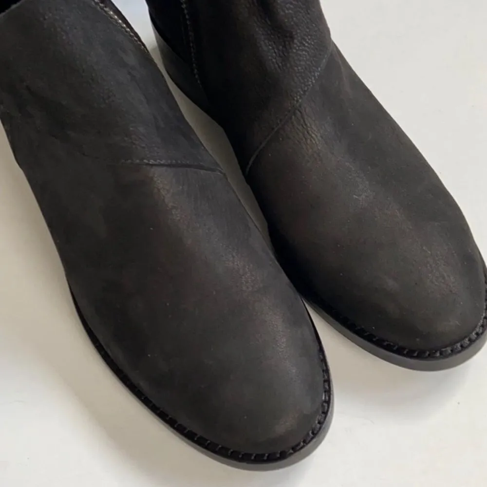 NEW Eileen Fisher leather booties - Image 4