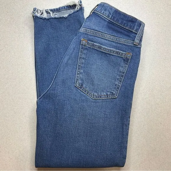 A&F Curve Love‎ Mom High Rise 25 Short Medium Ripped Wash - Image 4