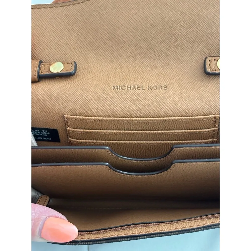 Michael Kors Hudson Large Phone Leather Crossbody Bag NWOT - Image 6